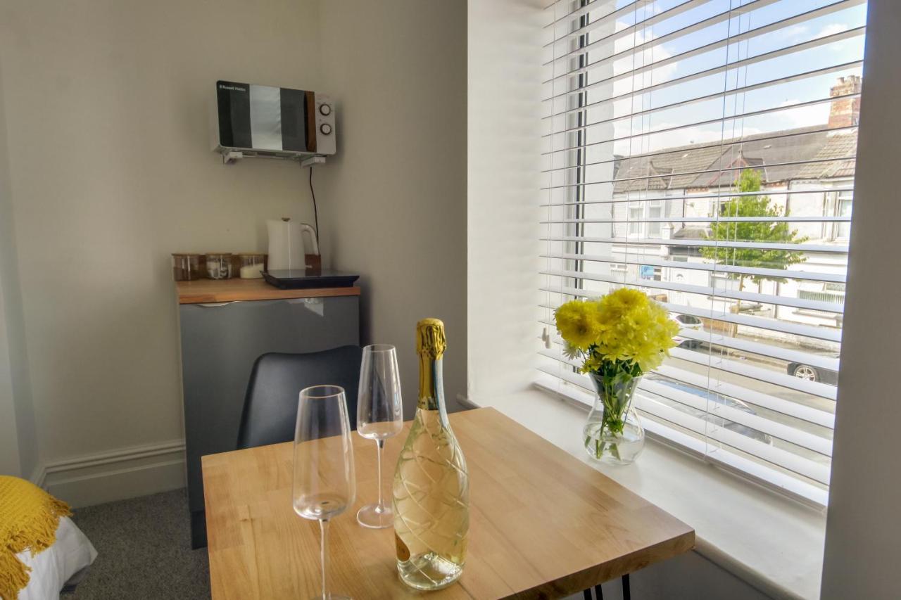 Bay City Studio Apartments By Staying-Away Κάρντιφ Εξωτερικό φωτογραφία
